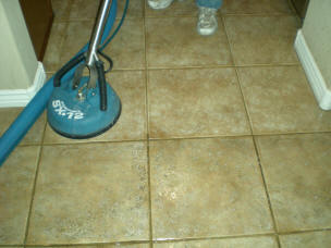 Picture 4 of tile cleaning machine in action.